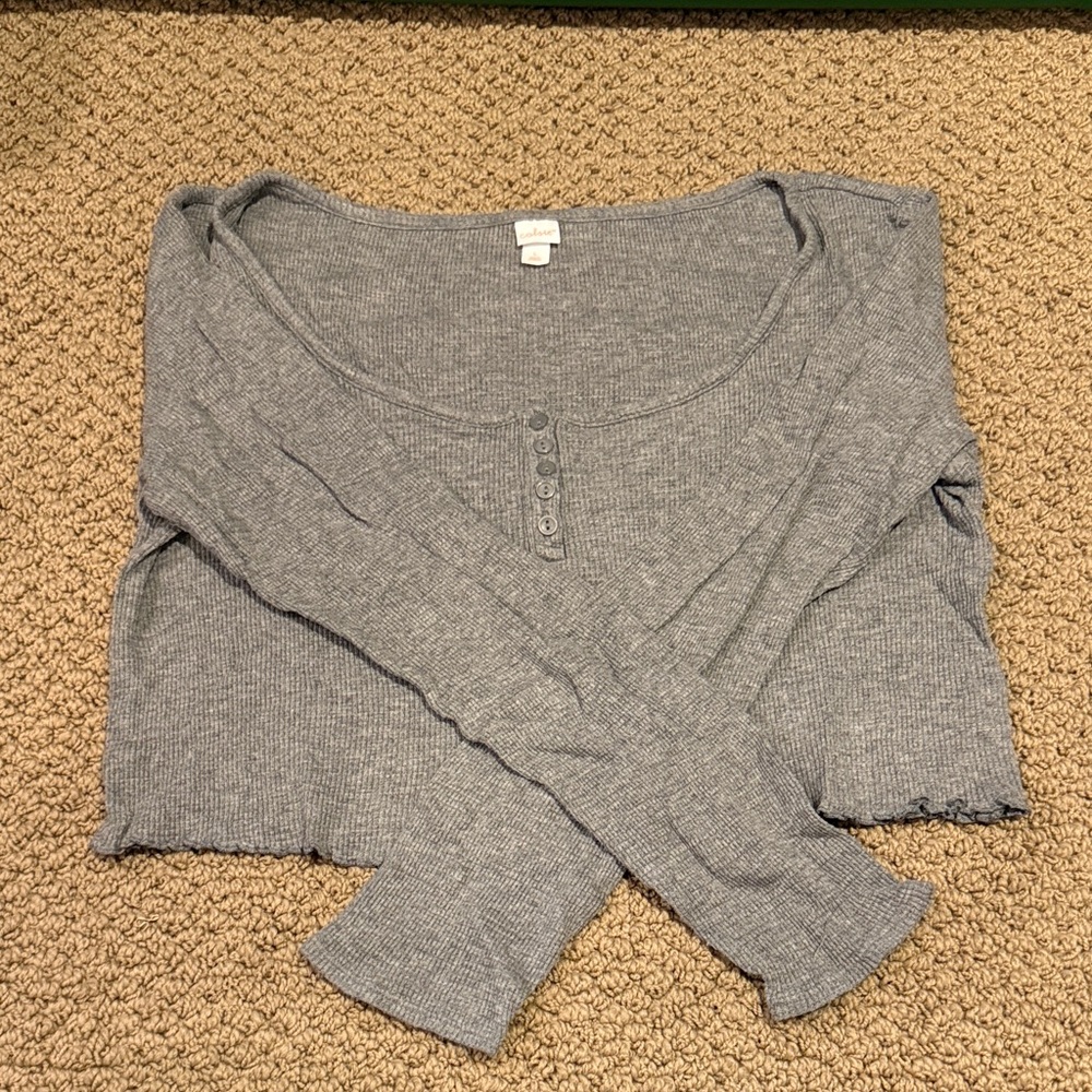 Gray Cropped Juniors Long Sleeve